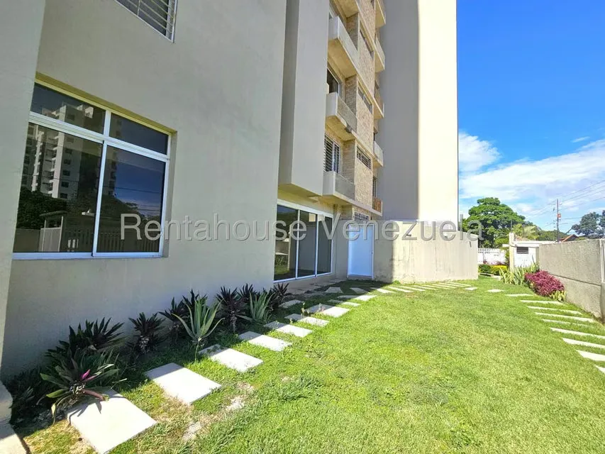 Apartamento (1 Nivel) en Venta en Zona Oeste, Lara - 23