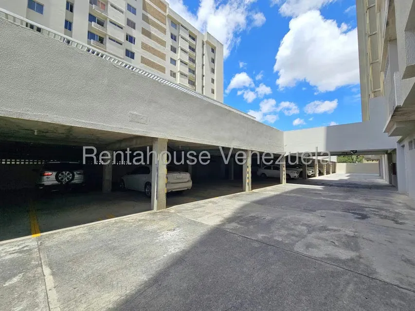 Apartamento (1 Nivel) en Venta en Zona Oeste, Lara - 28
