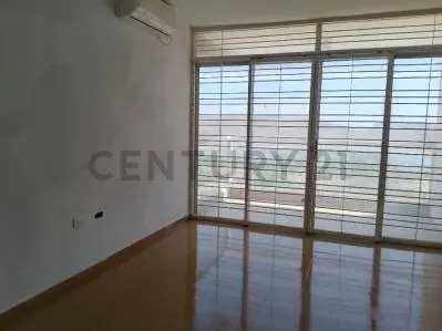 Oportunidad Estratégica, Av. Luisa Cáceres de Arismendi 66m2, de Alto Potencial. - 6