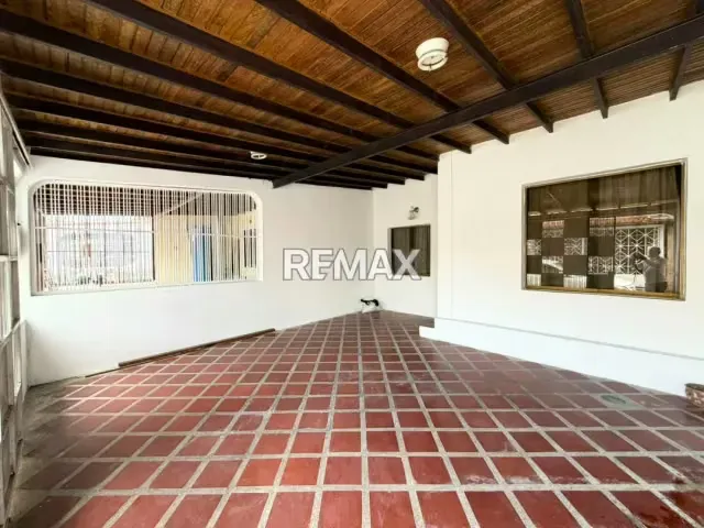 ACOGEDORA CASA EN VENTA EN EL AMANECER CABUDARE LARA - 2