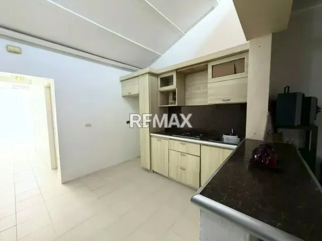 ACOGEDORA CASA EN VENTA EN EL AMANECER CABUDARE LARA - 8