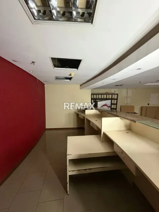 Alquiler de local Centro Comercial 256,09m2 en Terrazas de la Lagunita - 13