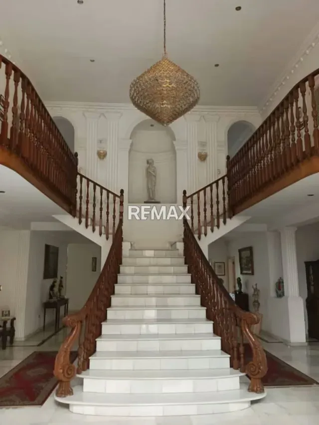 Casa Urbanización Miranda Amoblada y lista para amoblar, 1700mts2 - 3
