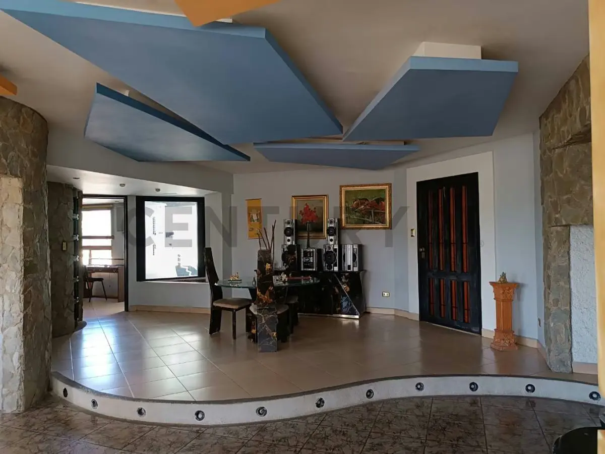 PENT- HOUSE Moderno de 260,44 m2 en el Centro de la Ciudad - 14