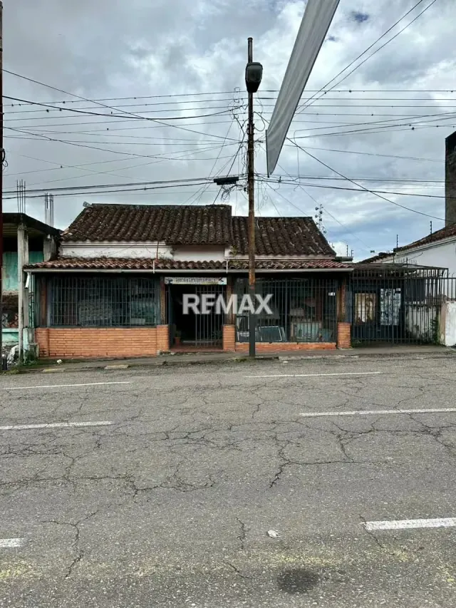 En VENTA Casa a pie de calle BARRIO OBRERO Uso Comercial Antigua Marqueteria Santa Ana - 6
