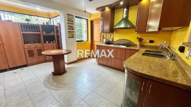 APARTAMENTO EN ALQUILER EN CHUAO - 8