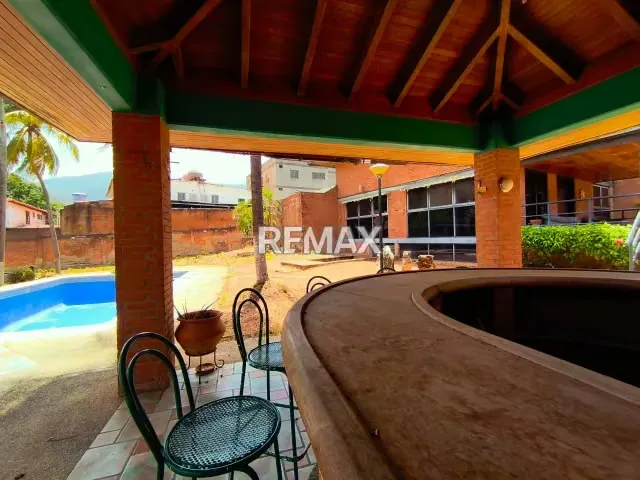 CASA QUINTA INMENSA Y ACOGEDORA, EN EL VALLE DEL ESPIRITU SANTO, CERCA DE LA UNIVERSIDAD DE MARGARITA (UNIMAR) PARA REMODELAR - 12