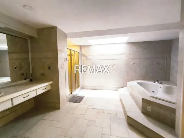 CASA QUINTA INMENSA Y ACOGEDORA, EN EL VALLE DEL ESPIRITU SANTO, CERCA DE LA UNIVERSIDAD DE MARGARITA (UNIMAR) PARA REMODELAR - 18