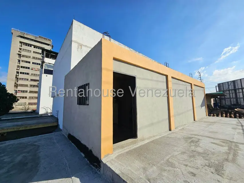Edificio en Venta en Centro, Lara - 14