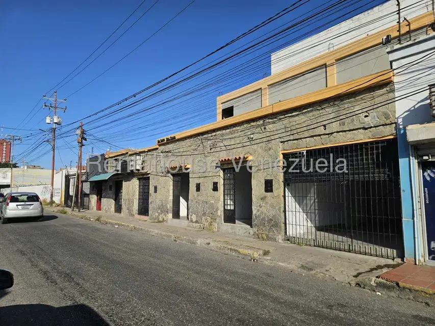 Edificio en Venta en Centro, Lara - 2