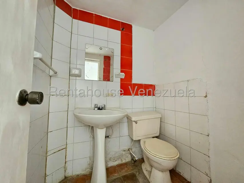 Edificio en Venta en Centro, Lara - 24