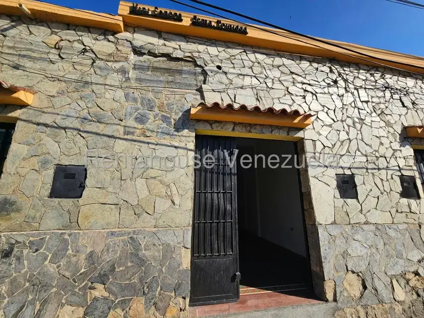 Edificio en Venta en Centro, Lara - 28