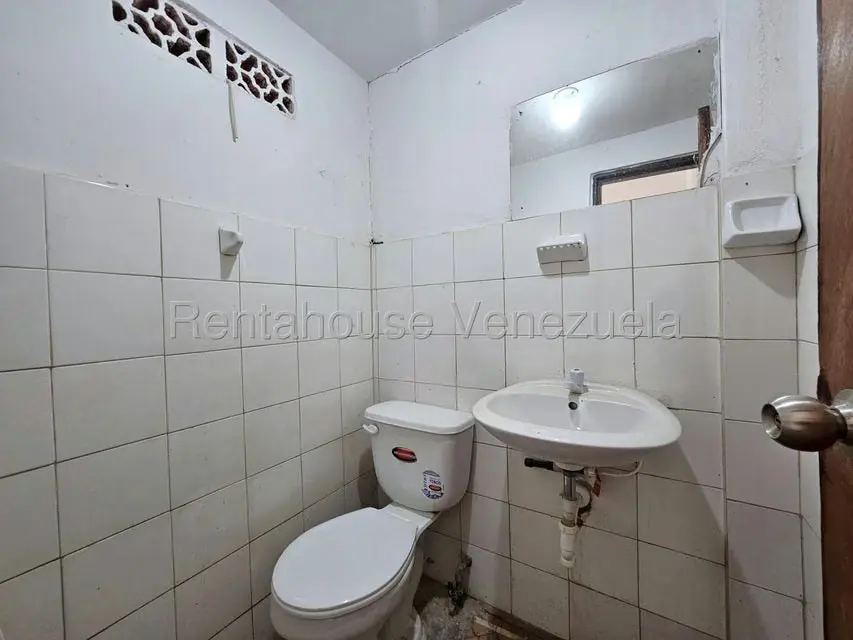 Edificio en Venta en Centro, Lara - 33