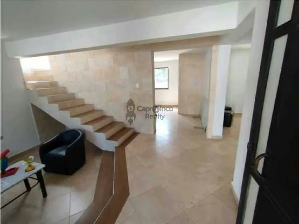 Casa en Venta y en Alquiler en Colinas de Guataparo - 13