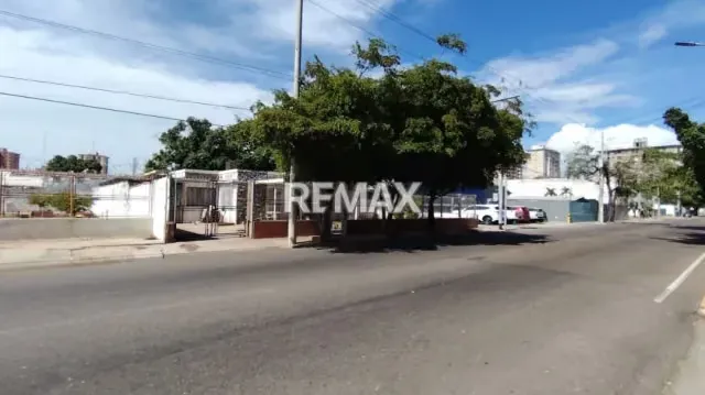 Casa Comercial en Venta Sector Paraiso - 4