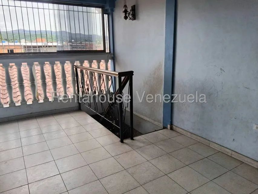 Casa (Duplex) en Venta en Los Yabos, Lara - 65