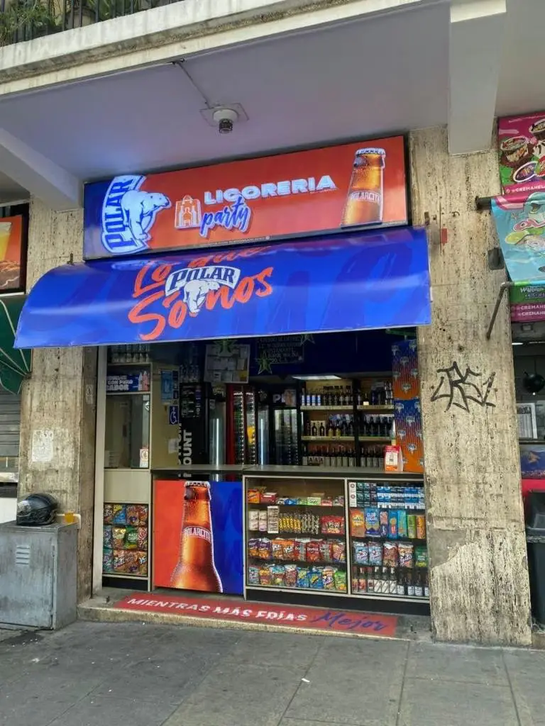 Licorería TOP en Chacao! Fondo de Comercio, 100% Operando!