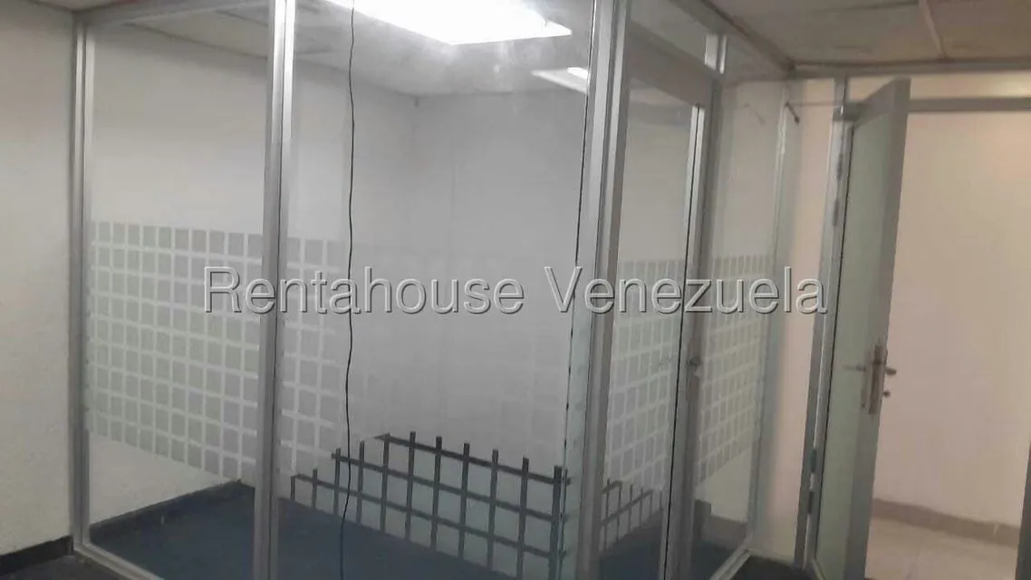 Oficina en Alquiler en Tierra Negra, Zulia - 11