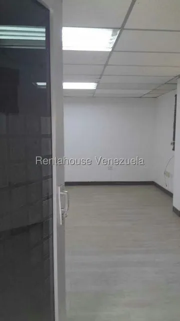 Oficina en Alquiler en Tierra Negra, Zulia - 8