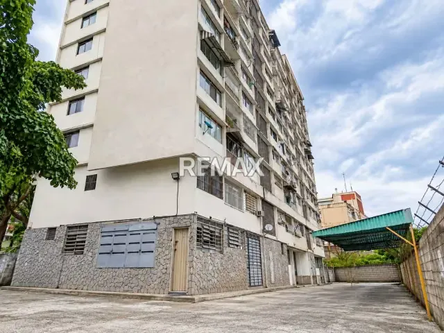 Apartamento en venta en Urbanización Buena Vista | 1 habitación + estacionamiento ´¨ - 2