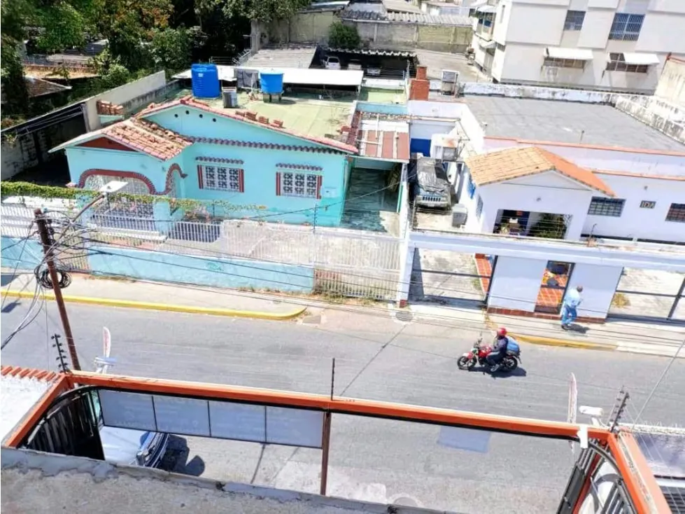 Se Alquila oficina de 90 m2 en Edificio Comercial en Santa Eduvigis - 6