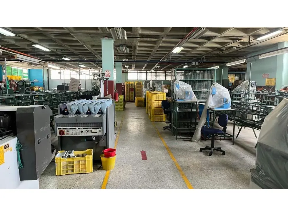 Galpon Industrial Comercial en Guaicay. Baruta - Caracas - 14