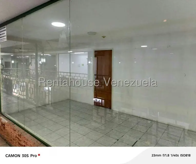 Local Comercial en Alquiler en Avenida Bolivar Norte, Carabobo - 7