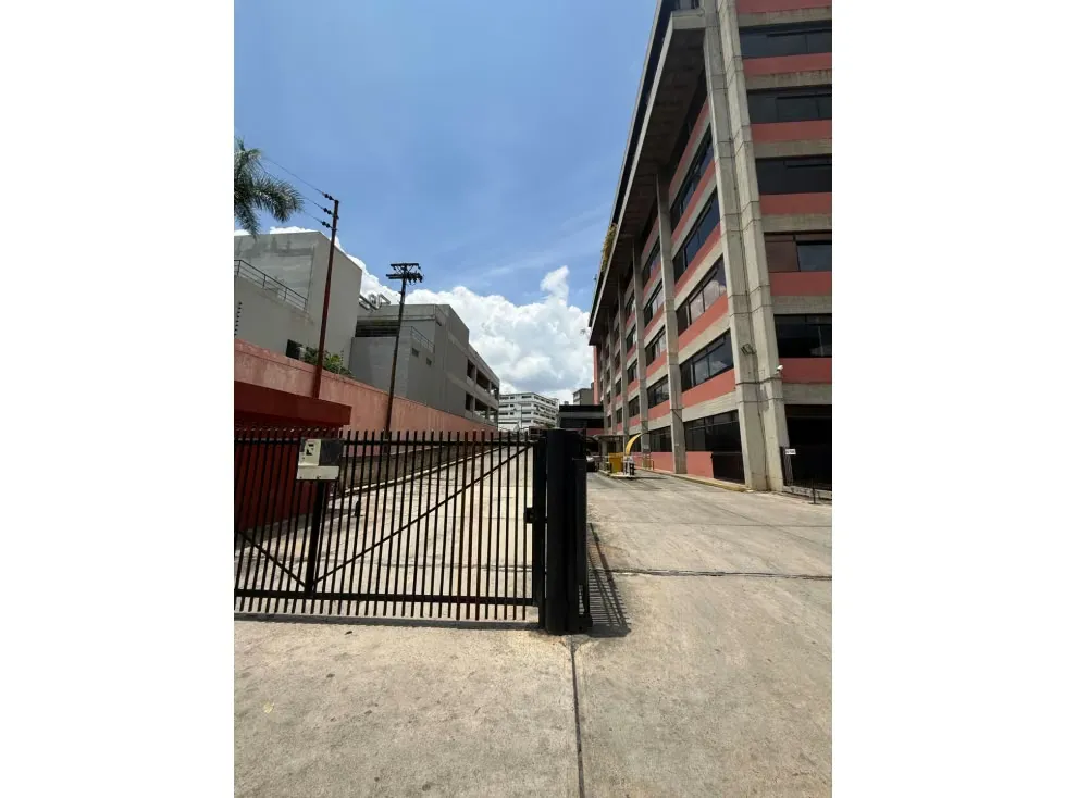 Se alquila oficina 90m2 Los Cortijos 6343 - 2