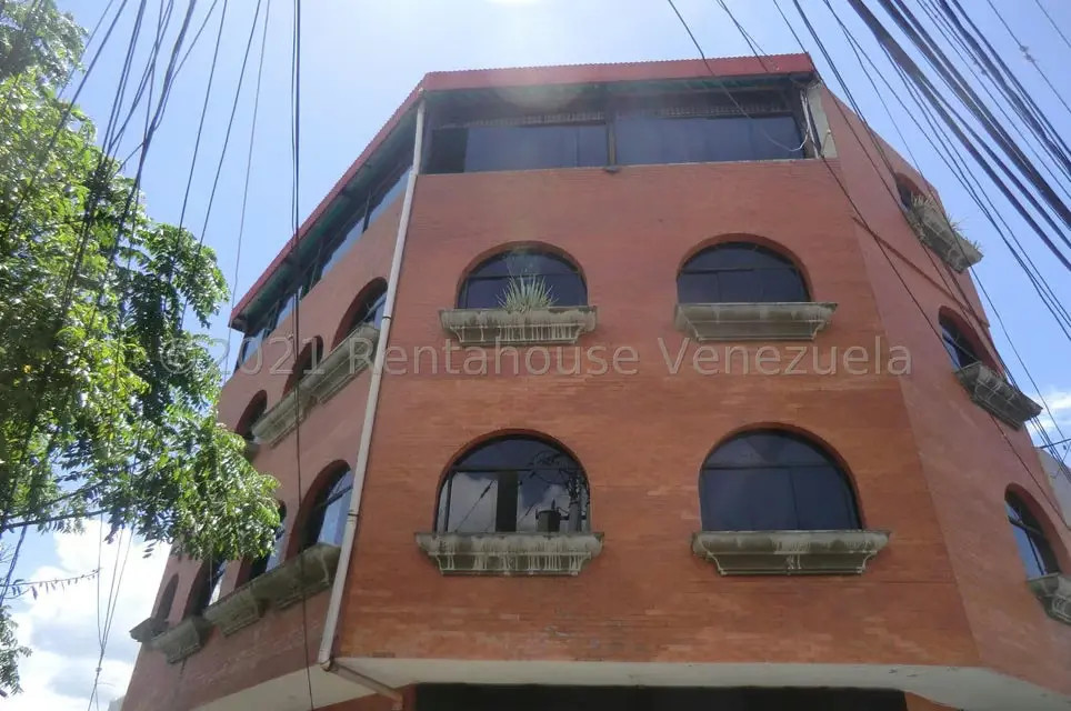 Casa (Multipes Niveles) en Alquiler en Guarenas, Miranda - 19