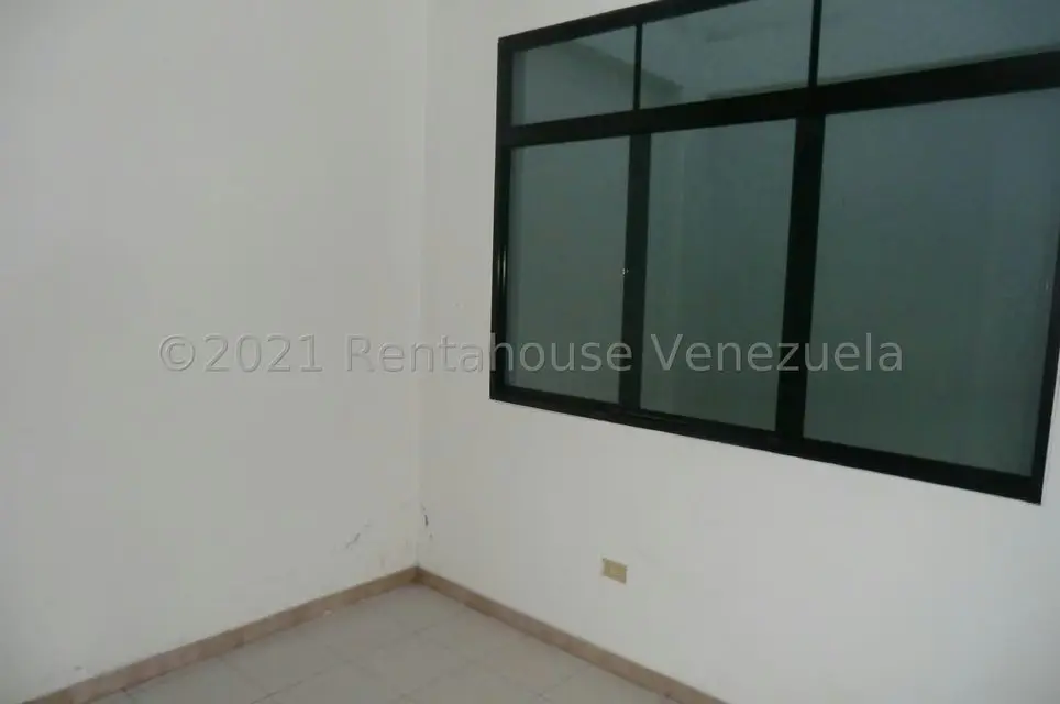 Casa (Multipes Niveles) en Alquiler en Guarenas, Miranda - 7
