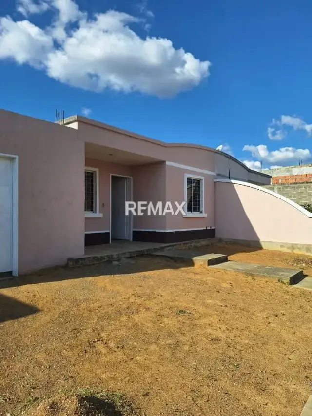 Casa en Venta Urbanizacion Roca del Norte