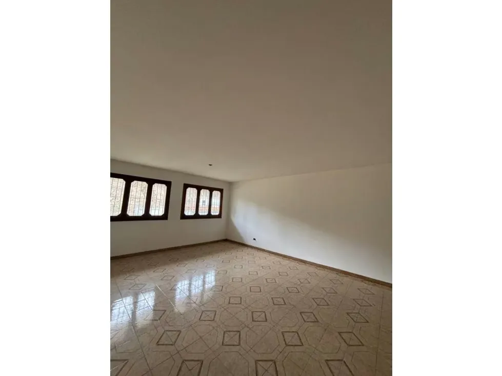 Alquiler de casa en Prados del este (Solo para depósito) - 5