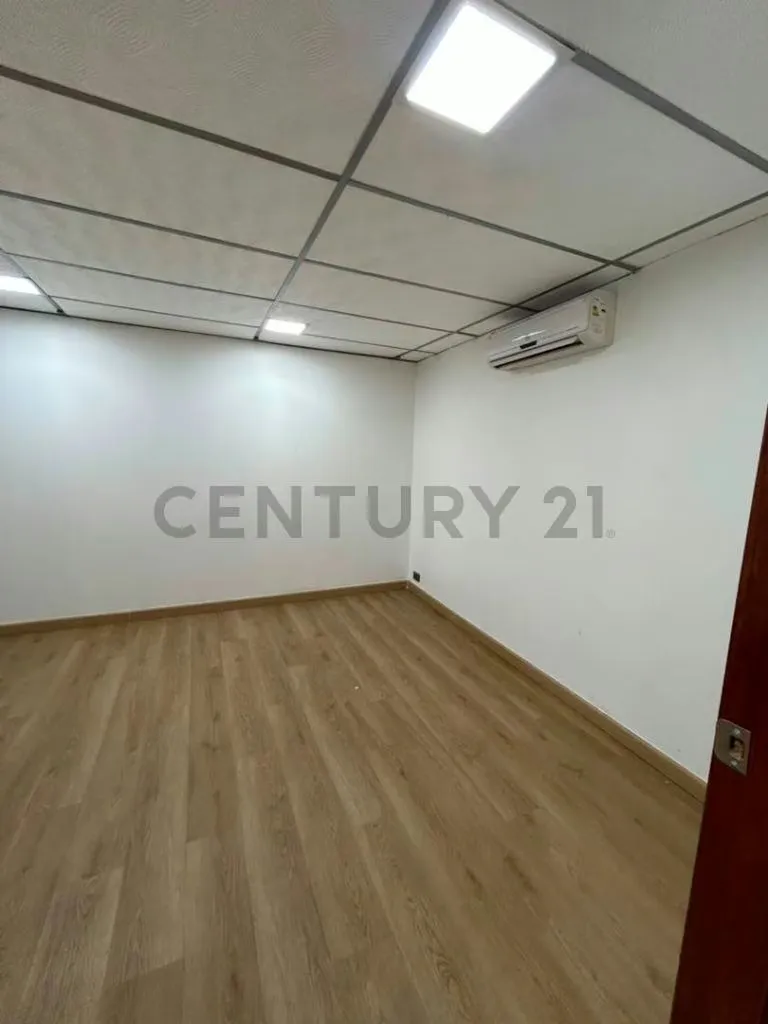 EN ALQUILER: OFICINA / CONSULTORIO EN TORRE UNIÓN - 2