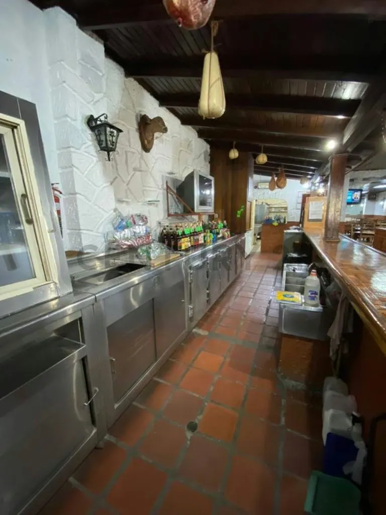 Local Restaurant en venta en la Avenida Fuerzas Armadas RD - 5