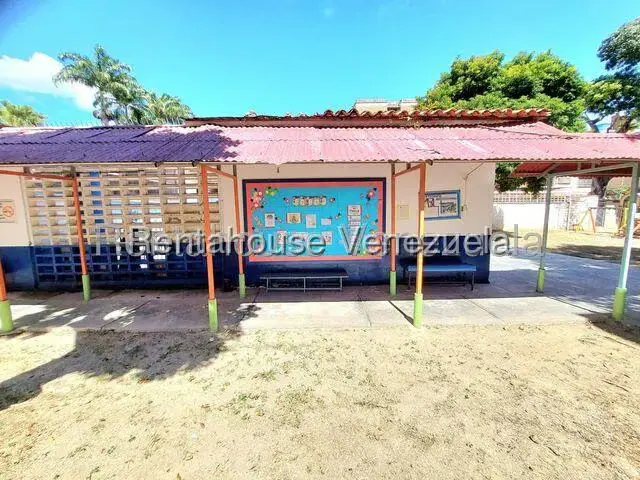 Negocios y Empresas (Educacion) en Venta en Montalban I, Distrito Metropolitano - 9