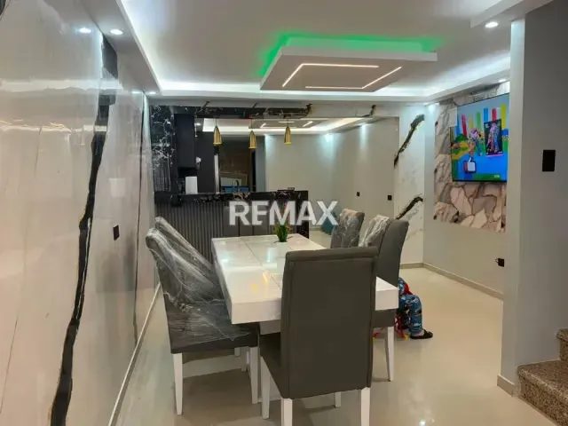 TOWNHOUSE EN VENTA EN CAMINOS DE LA LAGUNITA ETAPA III