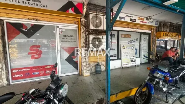 VENDE LOCAL COMERCIAL EN C.C CAURA