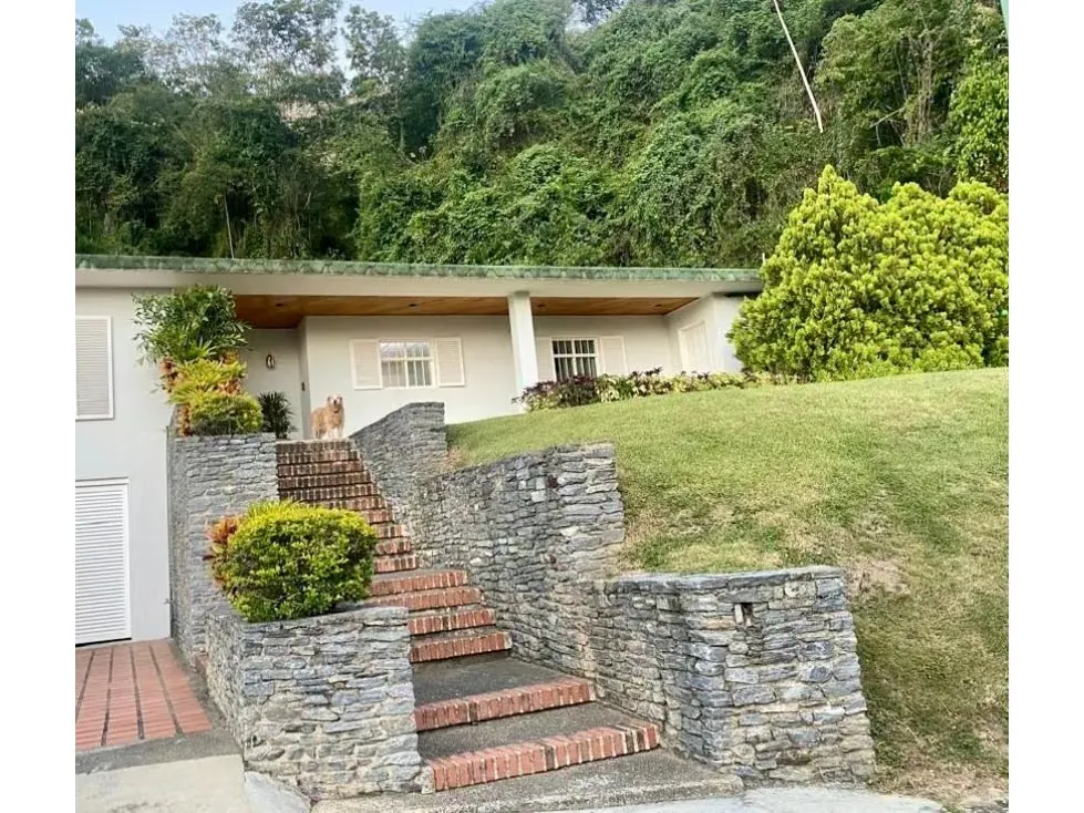 Vendo casa calle cerrada 450m Santa Rosa de Lima 2796