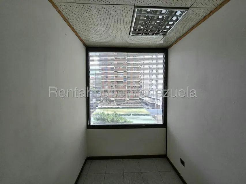 Oficina en Alquiler en Chacao, Distrito Metropolitano - 12