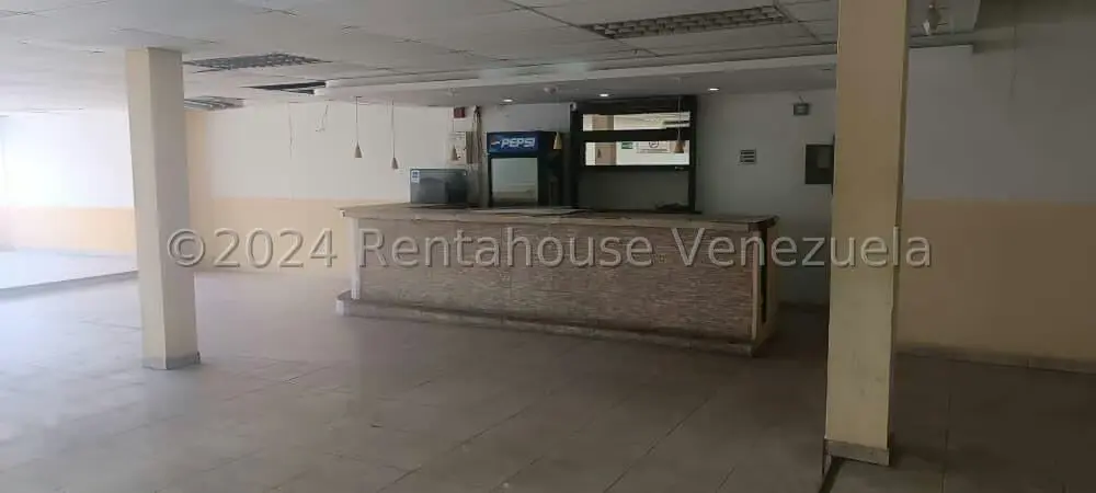 Local Comercial en Alquiler en Caraballeda, Vargas - 8