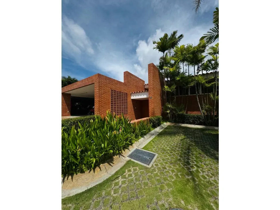 Casa en venta 410m2 5H+S/5.5B+S/3P Caurimare