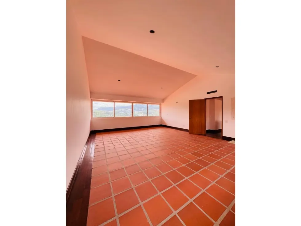 Casa en venta 410m2 5H+S/5.5B+S/3P Caurimare - 12