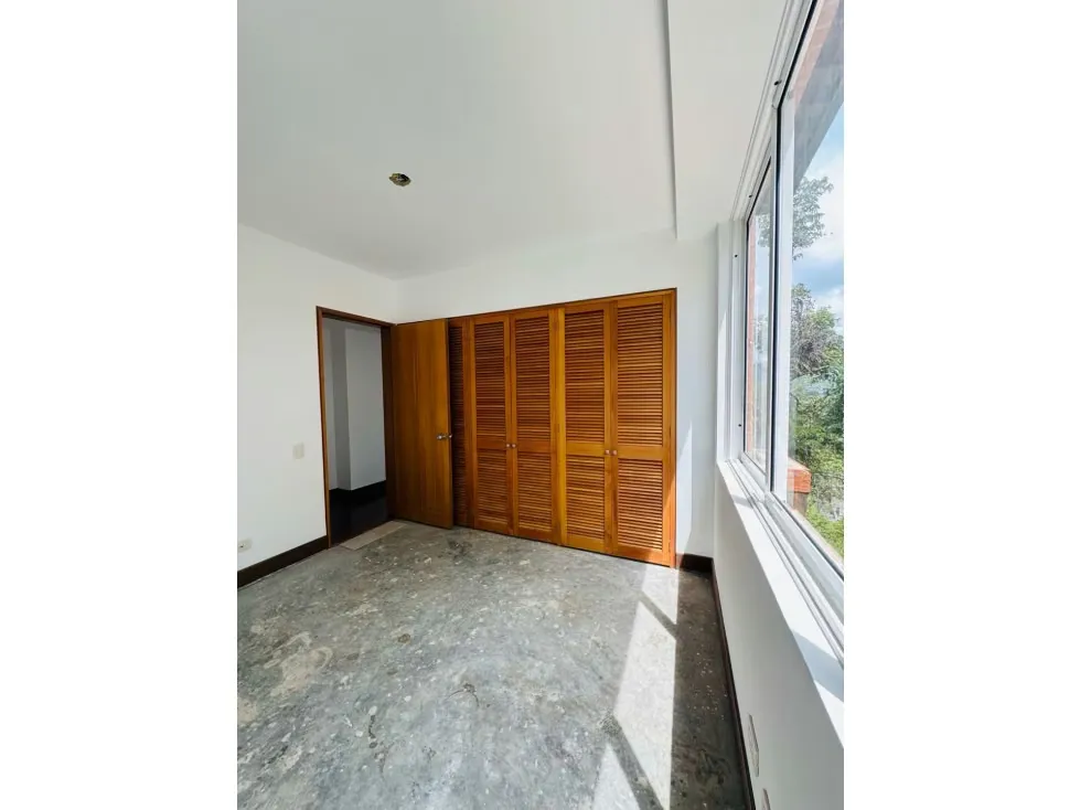 Casa en venta 410m2 5H+S/5.5B+S/3P Caurimare - 18
