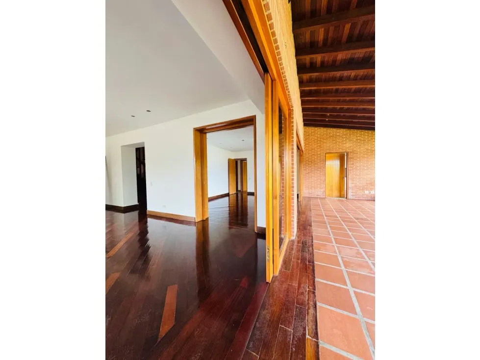Casa en venta 410m2 5H+S/5.5B+S/3P Caurimare - 6