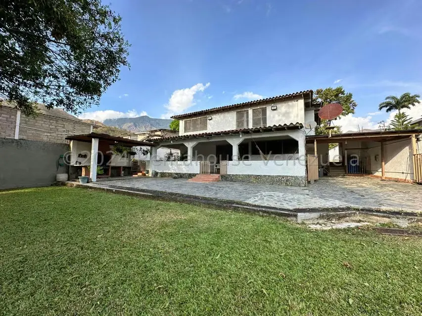 Casa (Multipes Niveles) en Venta en El Limon, Aragua