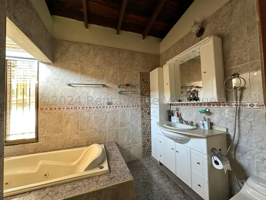 Casa (Multipes Niveles) en Venta en El Limon, Aragua - 29