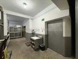 Vista 44