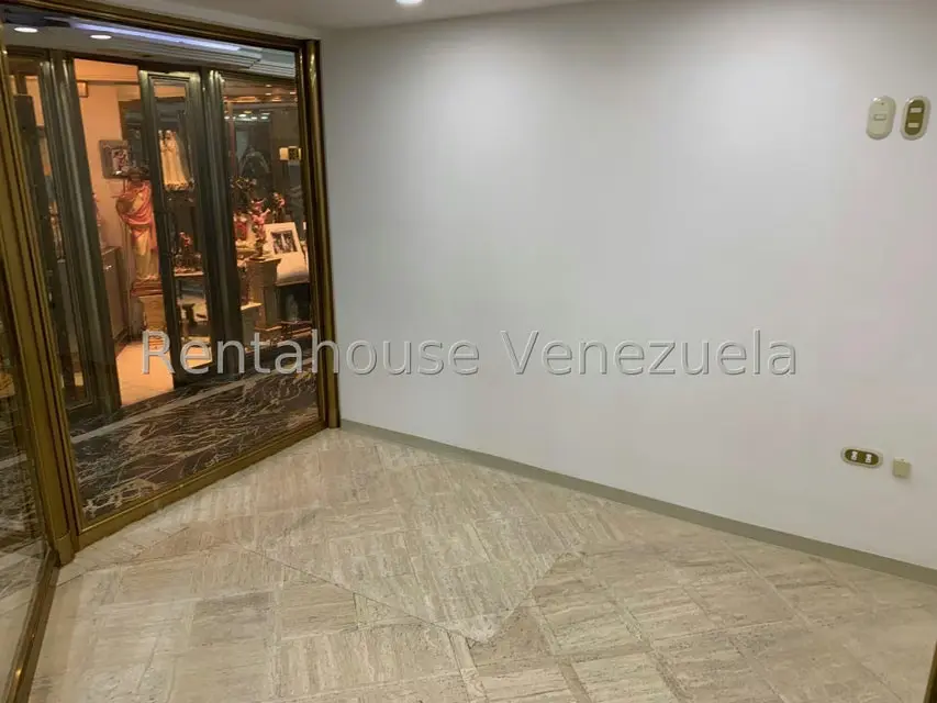 Local Comercial en Alquiler en Chuao, Distrito Metropolitano - 7