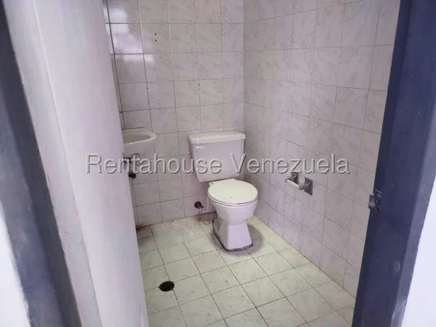 Local Comercial en Alquiler en Avenida Bolivar Norte, Carabobo - 9