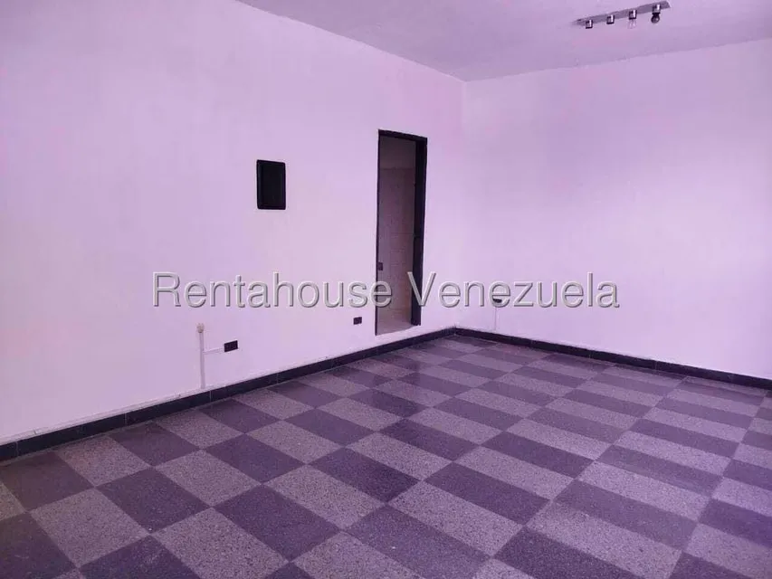 Local Comercial en Alquiler en Avenida Bolivar Norte, Carabobo - 10